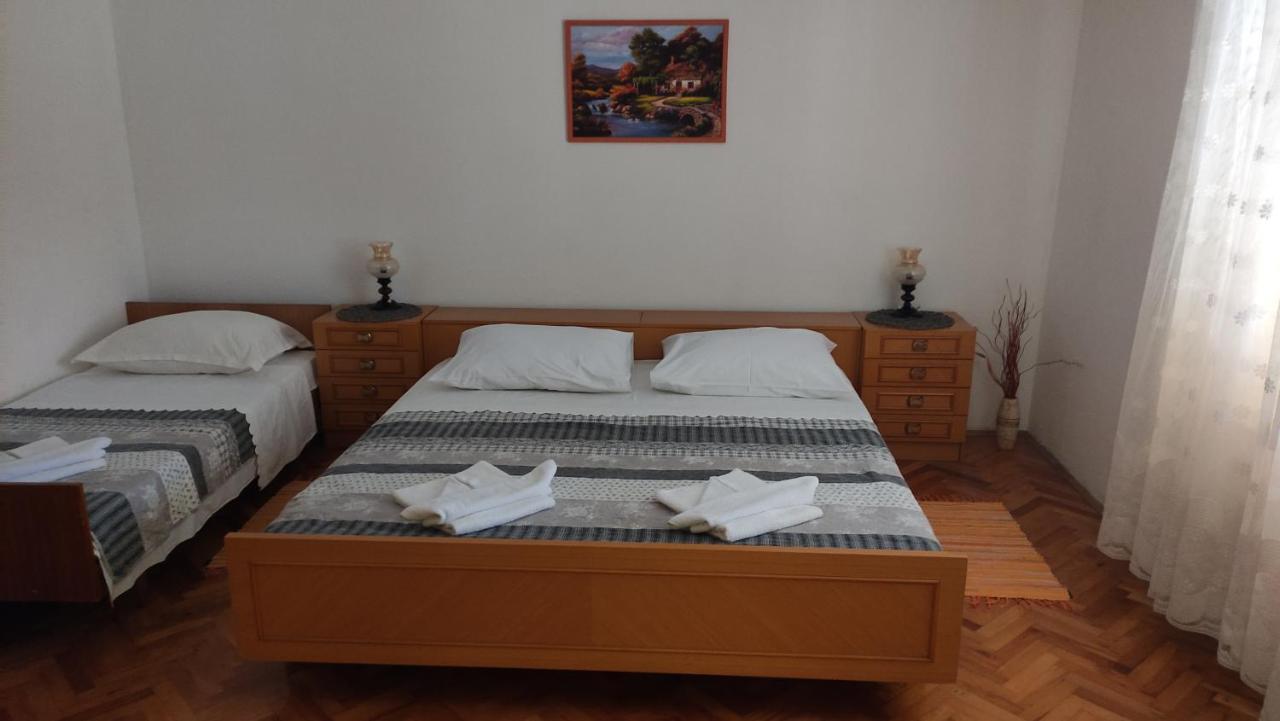 Apartmani Krbelica 1 Primošten Esterno foto